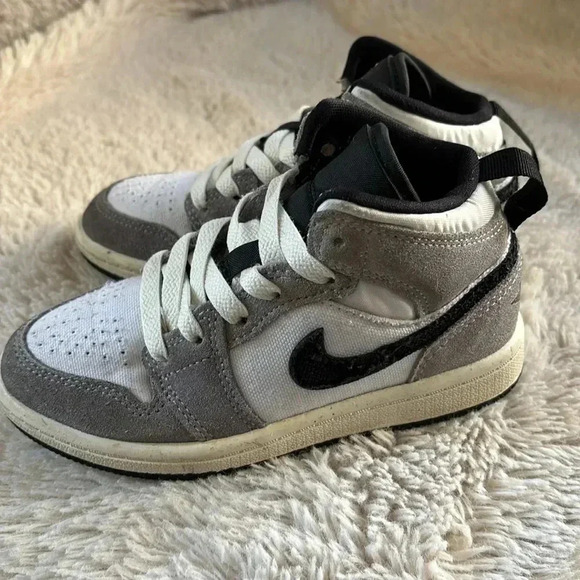 KIDS ! NIKE Jordan Baby Mid SE Craft (Infant/Toddler size 11 ( no insole) - Picture 3 of 9